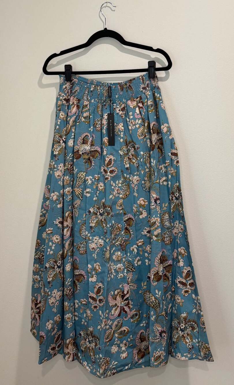 Elie Tahari Dream Garden Floral Print Midi Skirt in Blue NWT - Picture 6 of 7